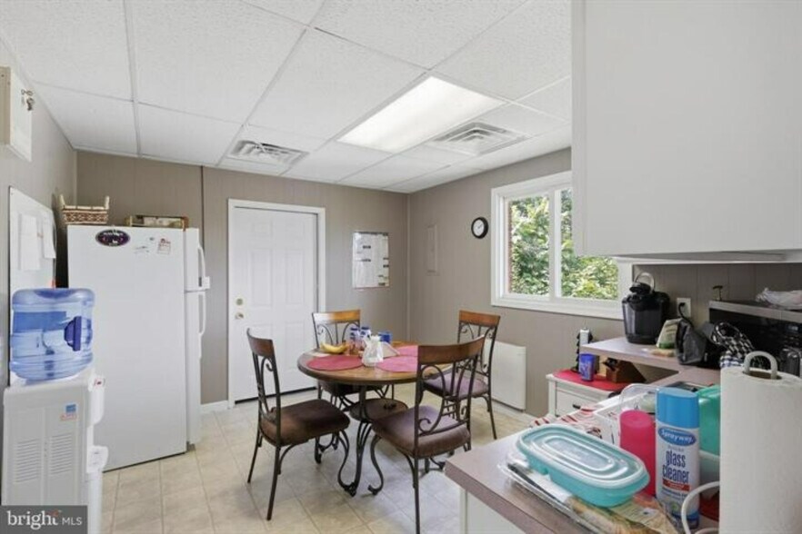More Photos Of 23 S Colonial Dr, Hagerstown Office For Sale