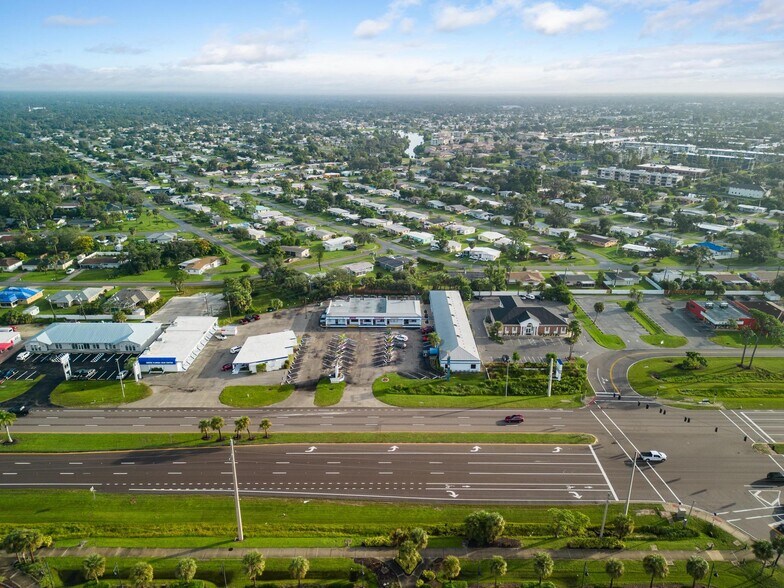 More Photos Of 2886 Tamiami Trl, Port Charlotte Office Residential For Lease