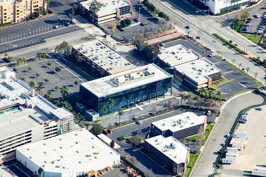 More Photos Of 1515 E Orangewood Ave, Anaheim Office For Sale