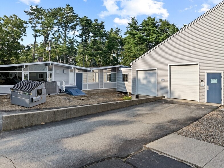 More Photos Of 513 Mill St, Marion Research And Development For Sale