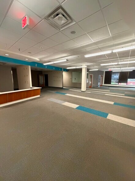 More Photos Of 1011 1st St S, Hopkins Office For Lease