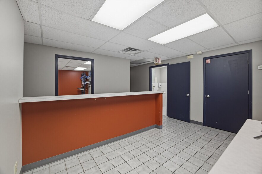 More Photos Of 1023 N Victor Ave, Tulsa Manufacturing For Lease