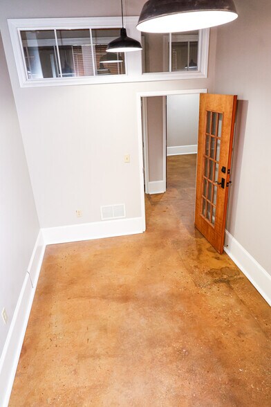 More Photos Of 200 Brookstown Ave, Winston-Salem Loft Creative Space For Lease