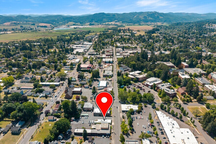 More Photos Of 2318 Pacific Ave, Forest Grove Office For Sale