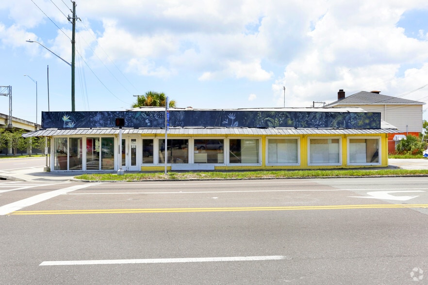More Photos Of 1601 5th Ave N, Saint Petersburg Storefront Retail Residential For Sale