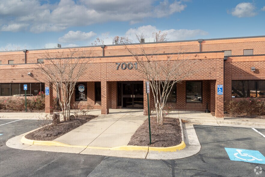 More Photos Of 7000 Newington Rd, Lorton Unknown For Lease