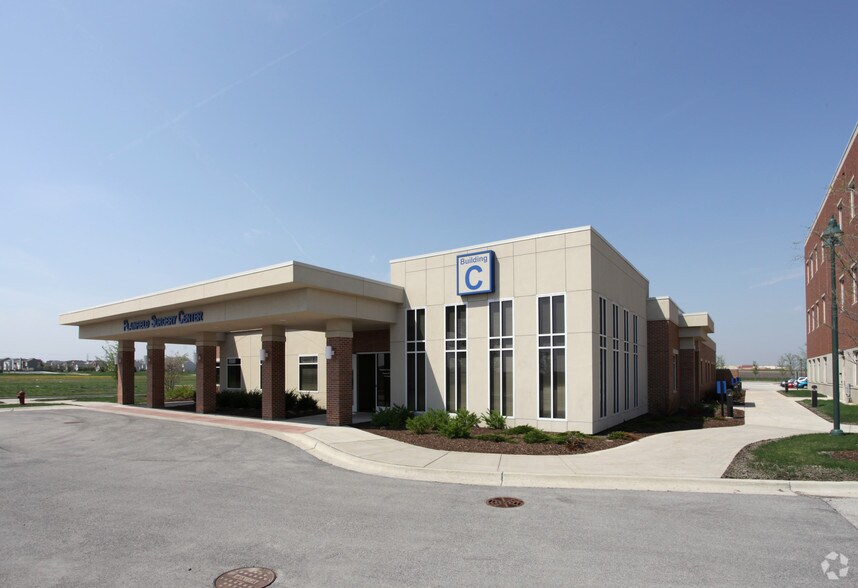 More Photos Of 24600 W 127th St, Plainfield Office For Sale