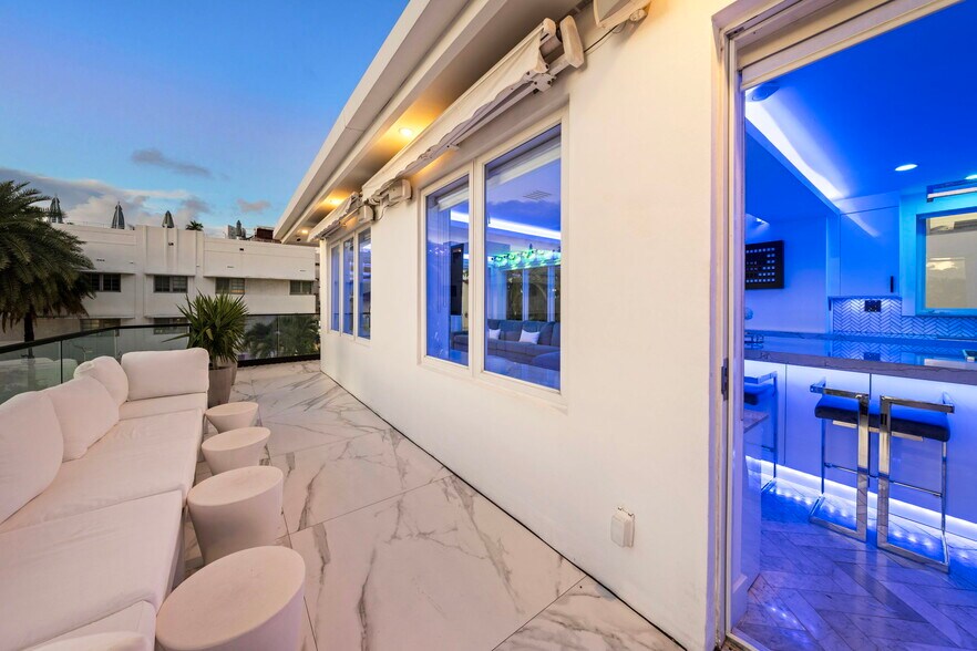 More Photos Of 124 11th St, Miami Beach Hotel For Sale