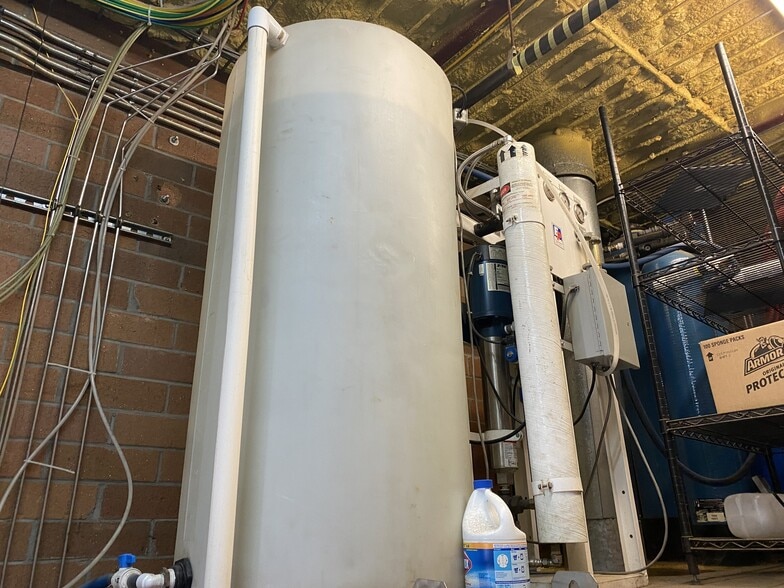 More Photos Of 390 Pratt St, Longmont Carwash For Sale