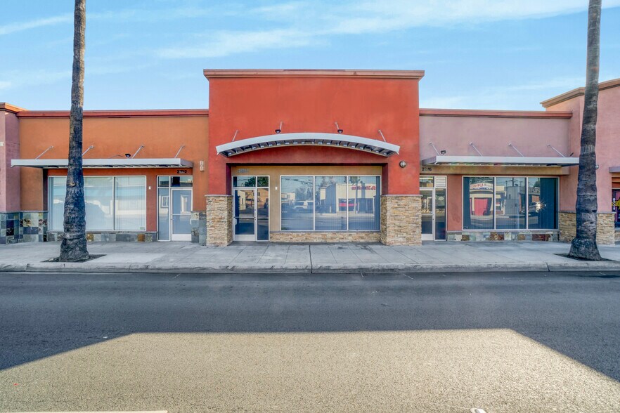 Primary Photo Of 21512-21516 Norwalk Blvd, Hawaiian Gardens General Retail For Sale