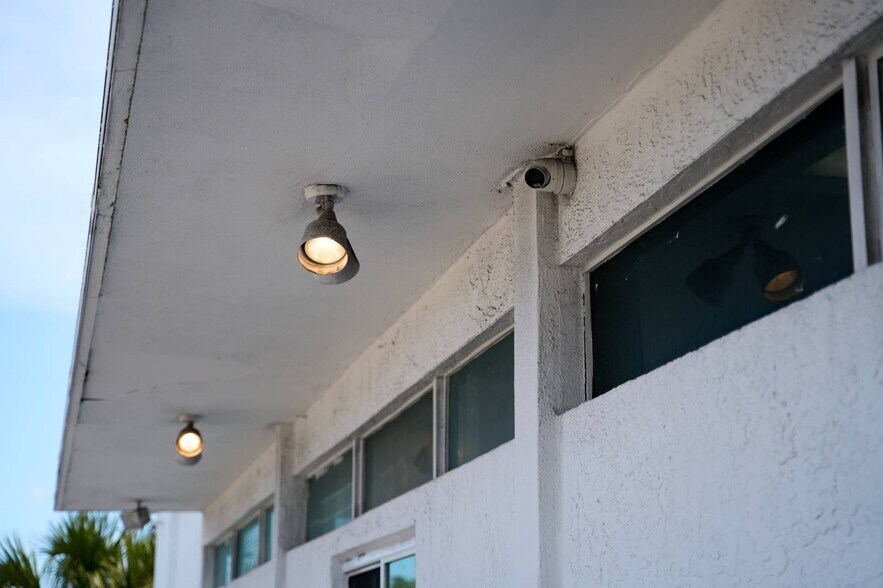 More Photos Of 18690 NW 2nd Ave, Miami Medical For Lease