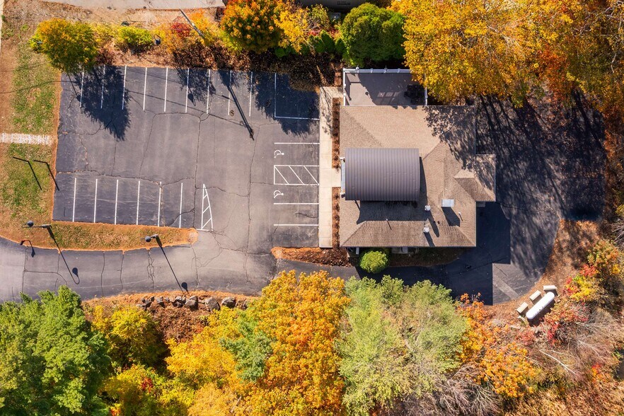 More Photos Of 57-59 State Rd, Kittery Medical For Sale