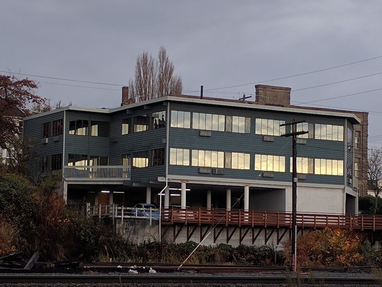 More Photos Of 1111 W Holly St, Bellingham Office For Lease