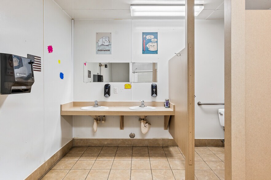 More Photos Of N1130 5th Rd, Coloma Trailer Camper Park For Sale