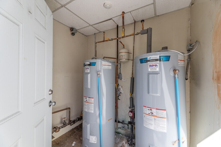 More Photos Of 157 Wade Av W, Penticton Apartments For Sale