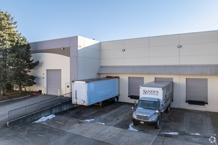 More Photos Of 1400-1450 Brigantine Dr, Coquitlam Warehouse For Lease