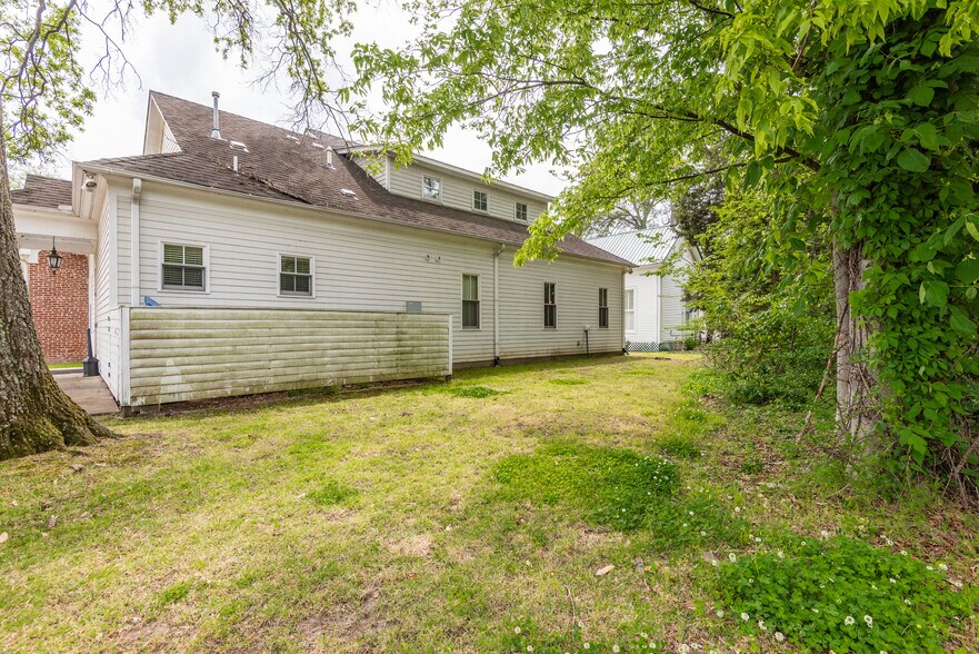 More Photos Of 987 Harris St, Tunica Office For Sale