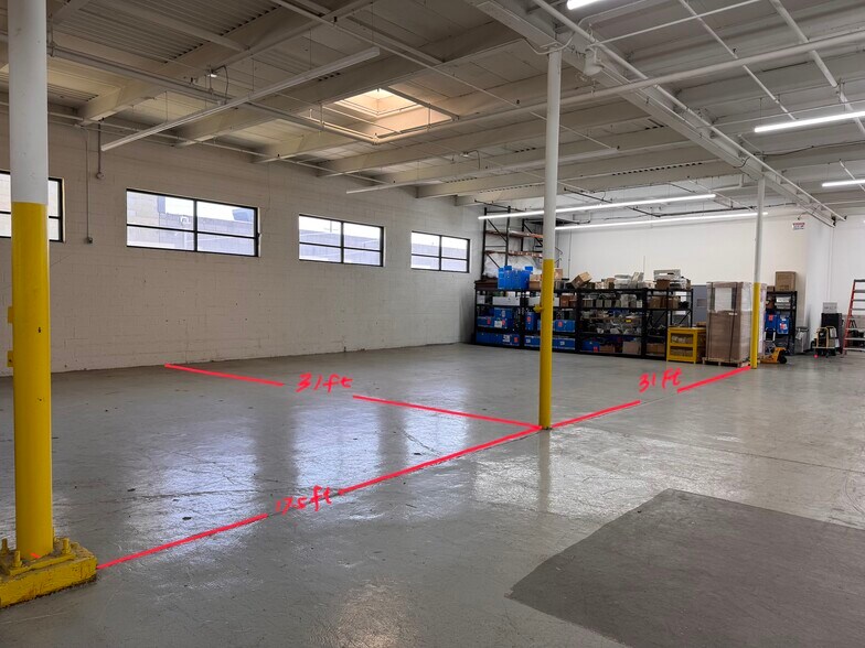 More Photos Of 746 Gotham Pky, Carlstadt Warehouse For Lease