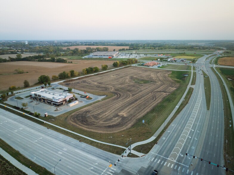 More Photos Of KeeEast, Waukee Land For Sale