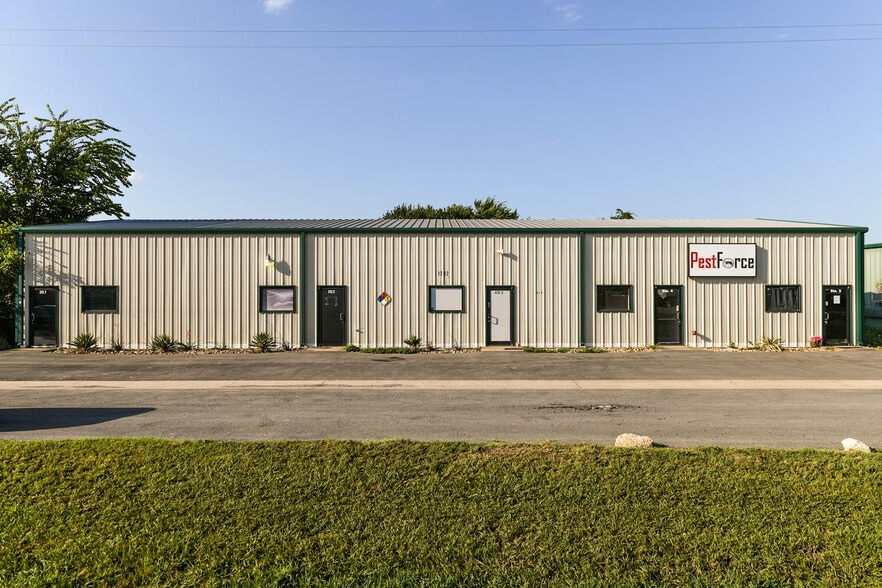 More Photos Of 1262 Eastgate Rd, Midlothian Warehouse For Sale