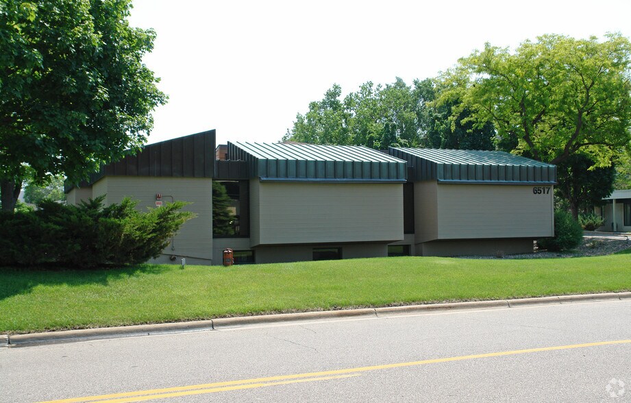 More Photos Of 6517 S Drew Ave, Edina Medical For Lease