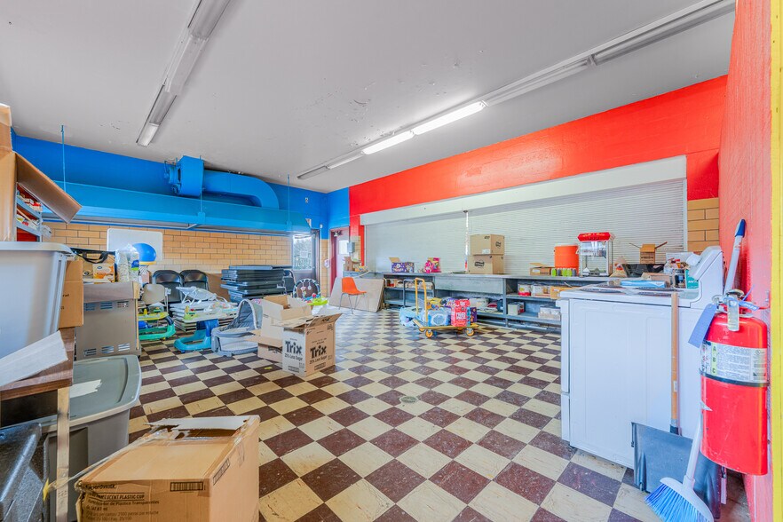 More Photos Of 300 North St, Waynesburg Schools For Sale