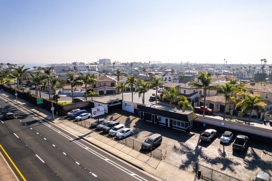 More Photos Of 3939 W Coast Hwy, Newport Beach Freestanding For Lease