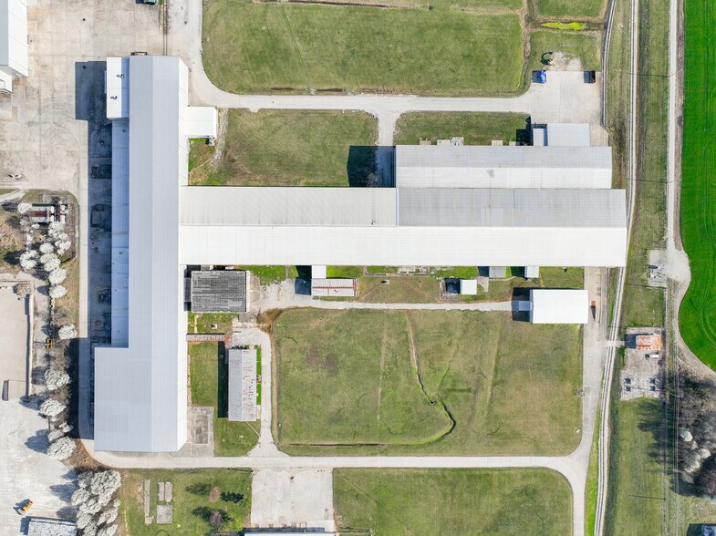 More Photos Of 2870 River Rd, Hawesville Land For Lease