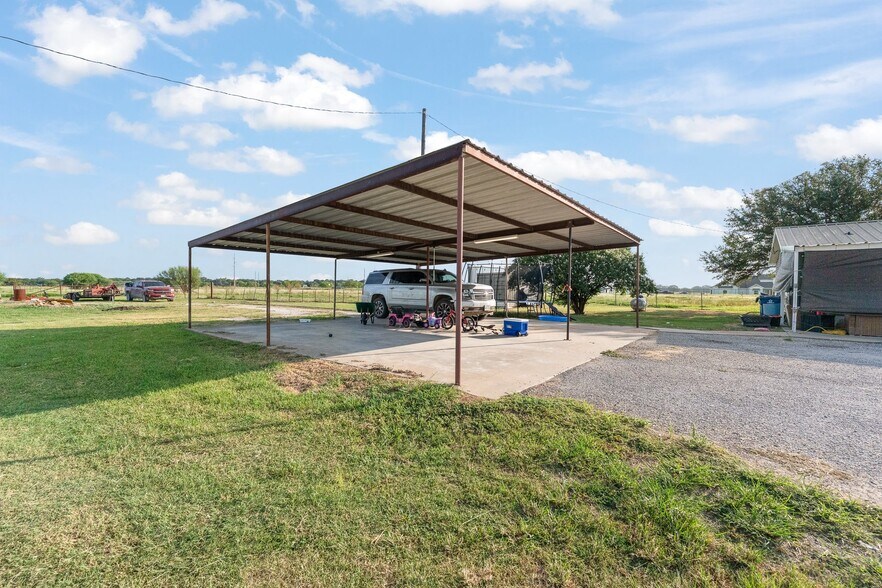 More Photos Of 3073 FM 933, Whitney Manufactured Housing Mobile Home Park For Sale