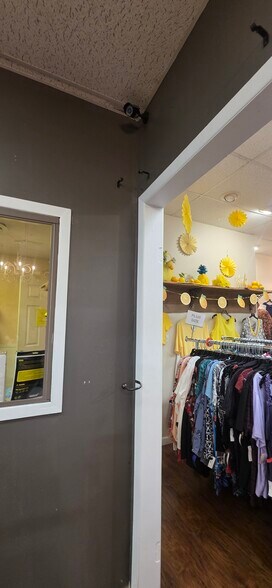 More Photos Of 6020 Davison Rd, Burton Freestanding For Lease