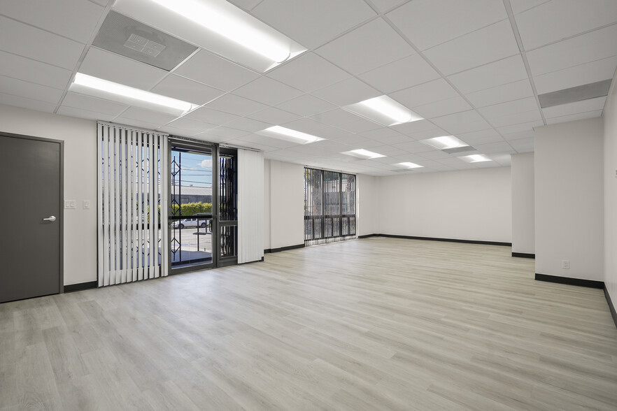 More Photos Of 8320-8350 Isis Ave, Los Angeles Warehouse For Lease