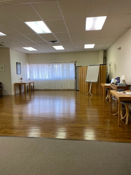 More Photos Of 325 S Highland Ave, Briarcliff Manor Village Medical For Lease