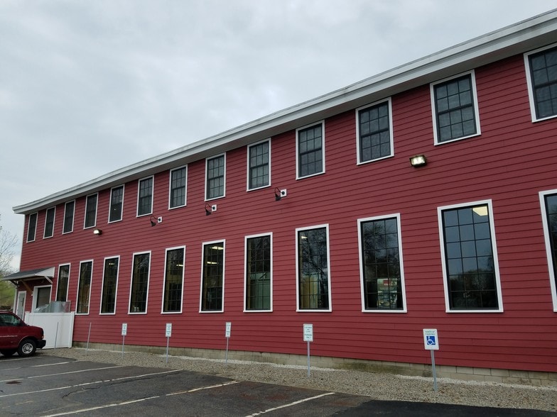 More Photos Of 60 Pleasant St, Ashland Flex For Lease