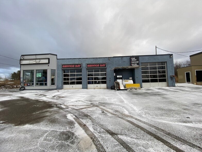 Primary Photo Of 2825 Hwy 2, Admiral Rock Auto Repair For Sale