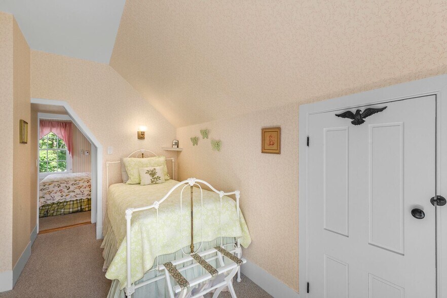 More Photos Of 22 High St, Camden Hospitality For Sale