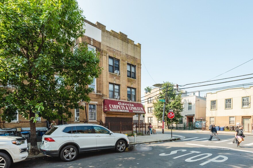 More Photos Of 868 Wyckoff Ave, Brooklyn Apartments For Sale