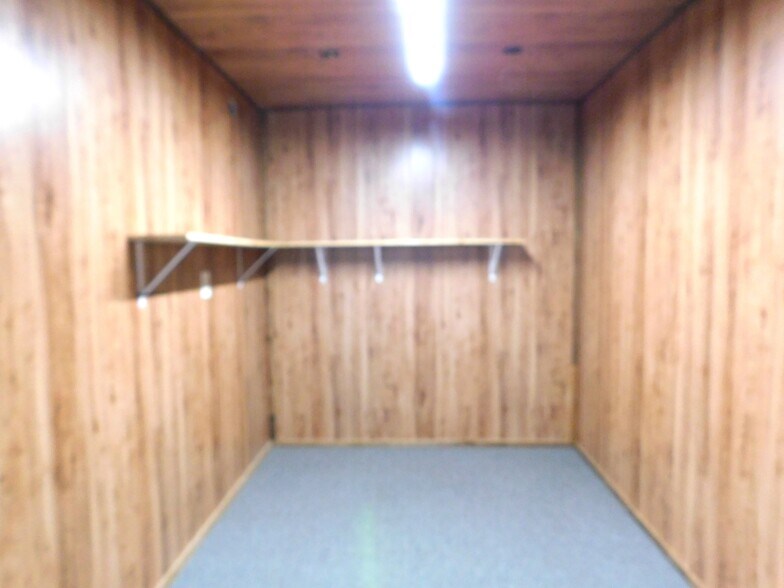 More Photos Of 215 Nieman St, Sunman Warehouse For Lease