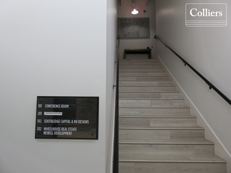More Photos Of 204 SE 6th St, Bentonville Office For Lease