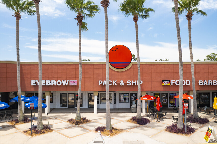 More Photos Of 935 N Beneva Rd, Sarasota Unknown For Lease