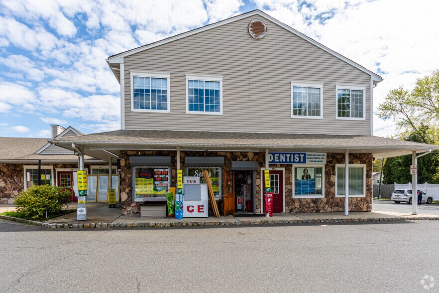 More Photos Of 1626 US Highway 130, North Brunswick Fast Food For Lease