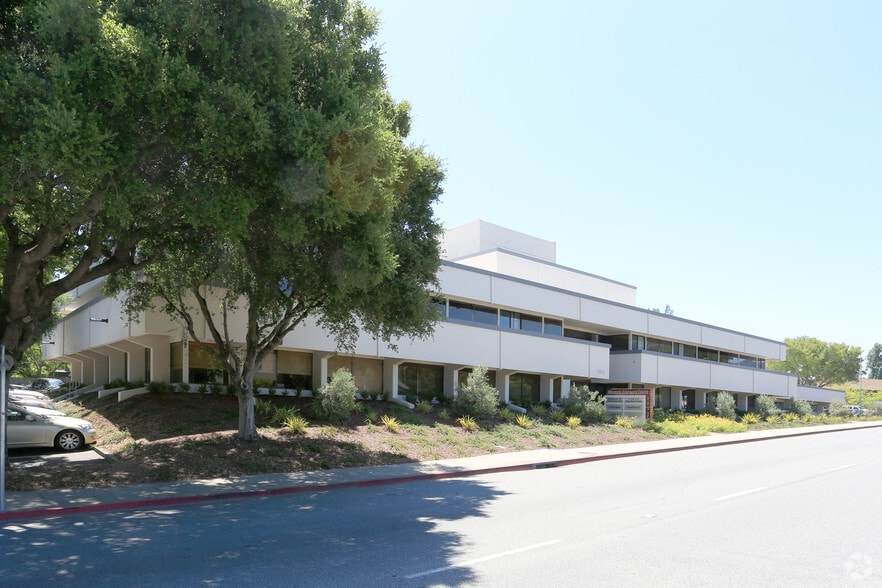 More Photos Of 2055-2075 Woodside Rd, Redwood City Office For Lease