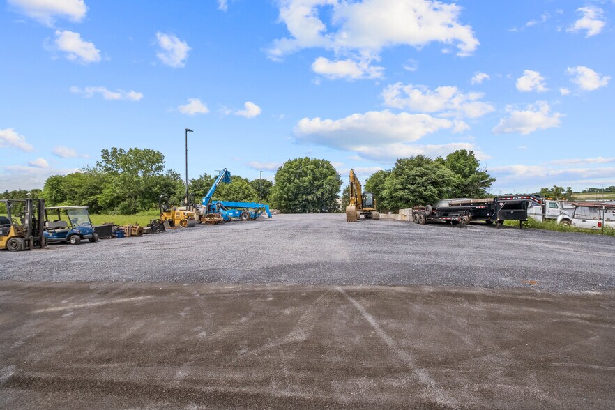 More Photos Of 815 N Main St, Mount Crawford Auto Repair For Sale