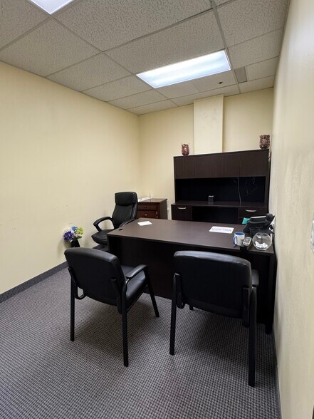 More Photos Of 1303 W Walnut Hill Ln, Irving Office For Lease