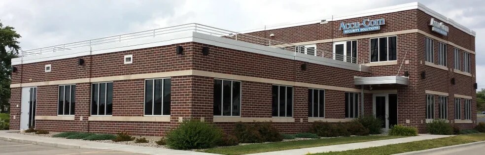 Primary Photo Of 90 Riverway Dr, Oshkosh Office For Lease