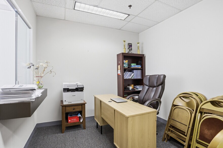 More Photos Of 101 Cambridge St, Burlington Medical For Lease