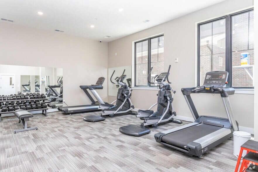 More Photos Of 2112 University Dr, Kearney Apartments For Lease