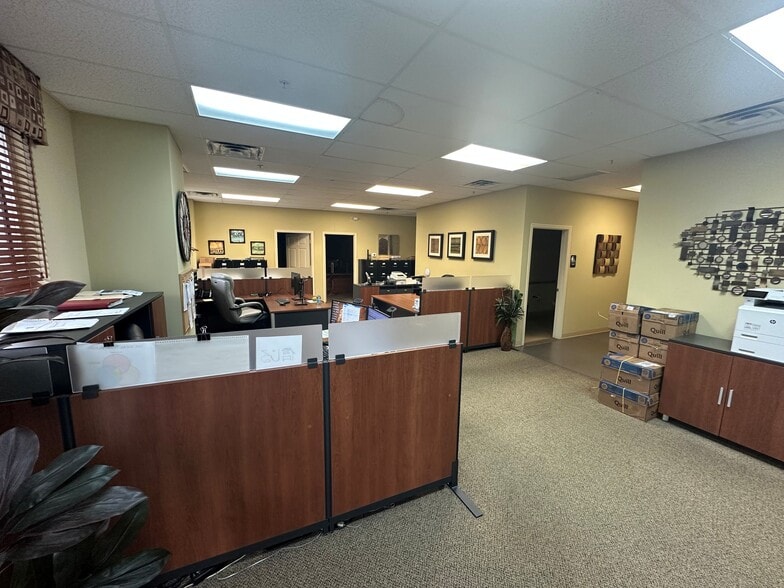 More Photos Of 2255 Sarasota Center Blvd, Sarasota Industrial For Sale