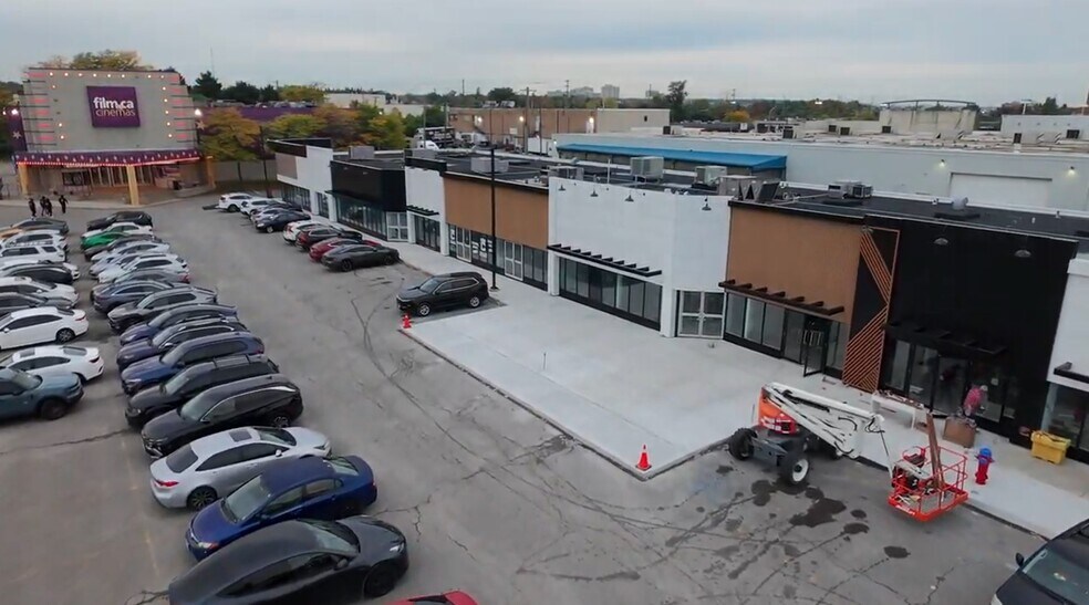 More Photos Of 171 Speers Rd, Oakville Storefront For Lease