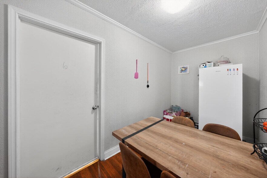 More Photos Of , Dallas Unknown For Sale
