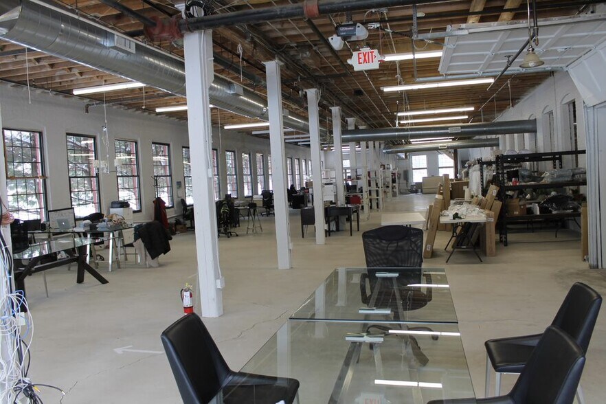 More Photos Of 68 Tower St, Hudson Warehouse For Sale